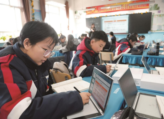 教育一直踐行技能賦能職業(yè)教育的理念以科技作為探索方向