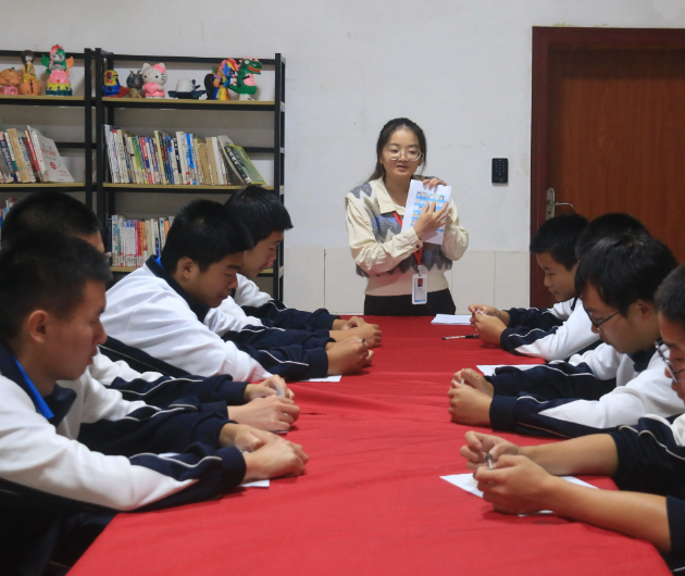 建造家門口的好學校探索建立組成名校教育組成共同體
