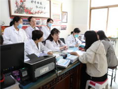 醫的專業優勢的資源優勢共同推動醫療衛生事業